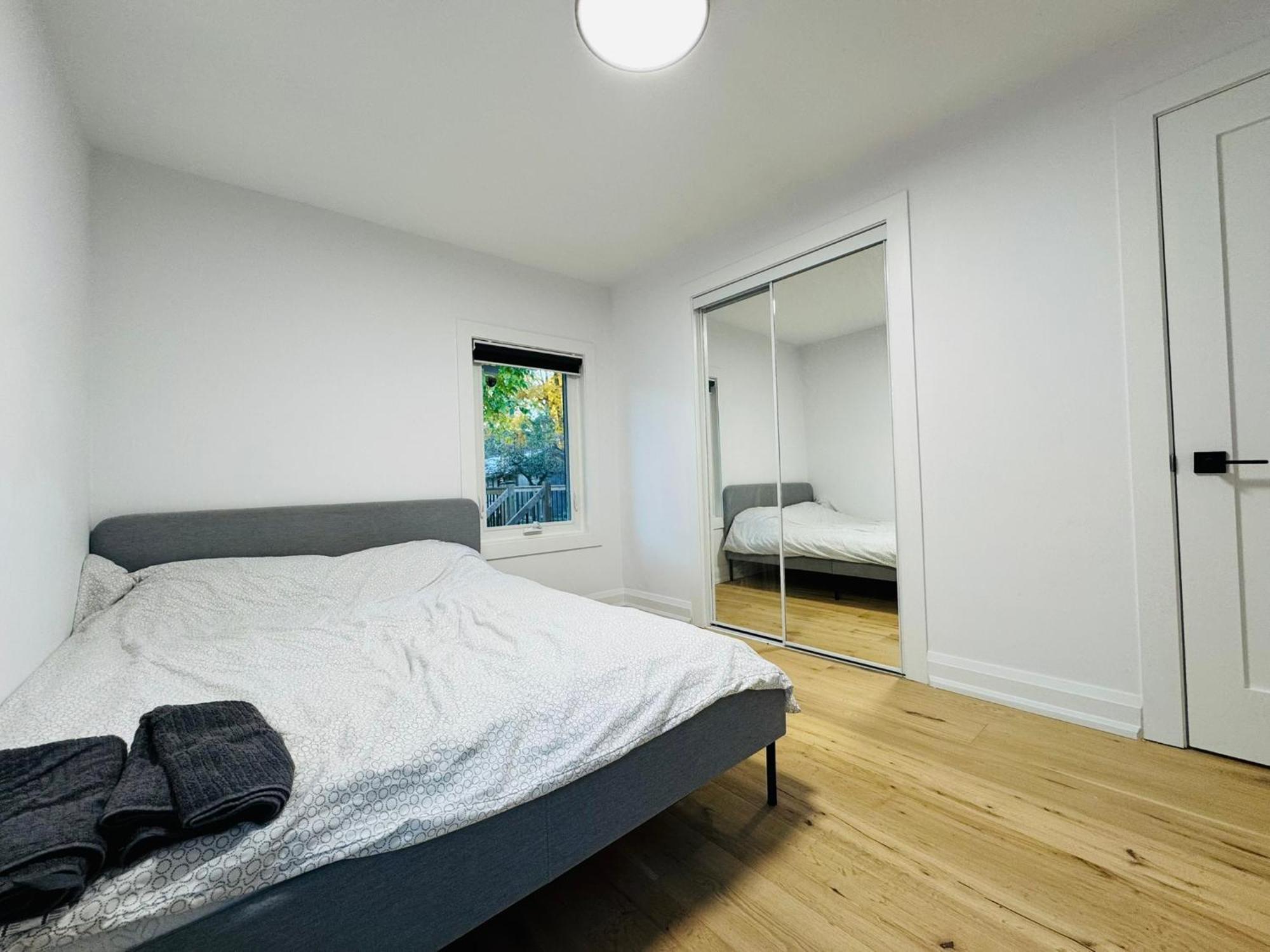 Entire Unit Airport Free Pkg Sep Entrance Newreno *